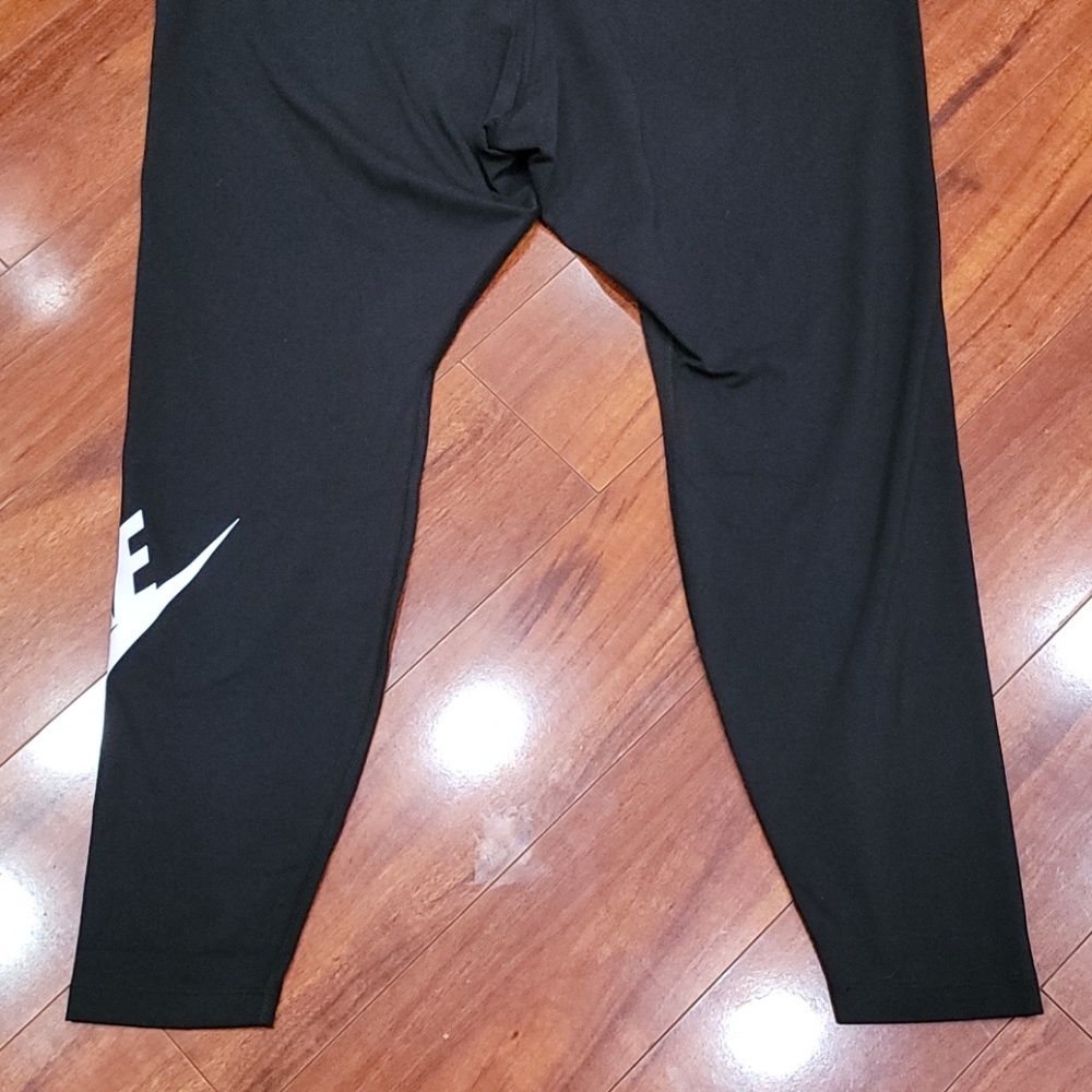 NWT plus size Nike knit leggings - Picture 7 of 9